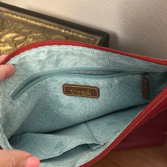 The Sak Red Crossbody Bag with Smooth Leather Finish - Picture 7 of 10